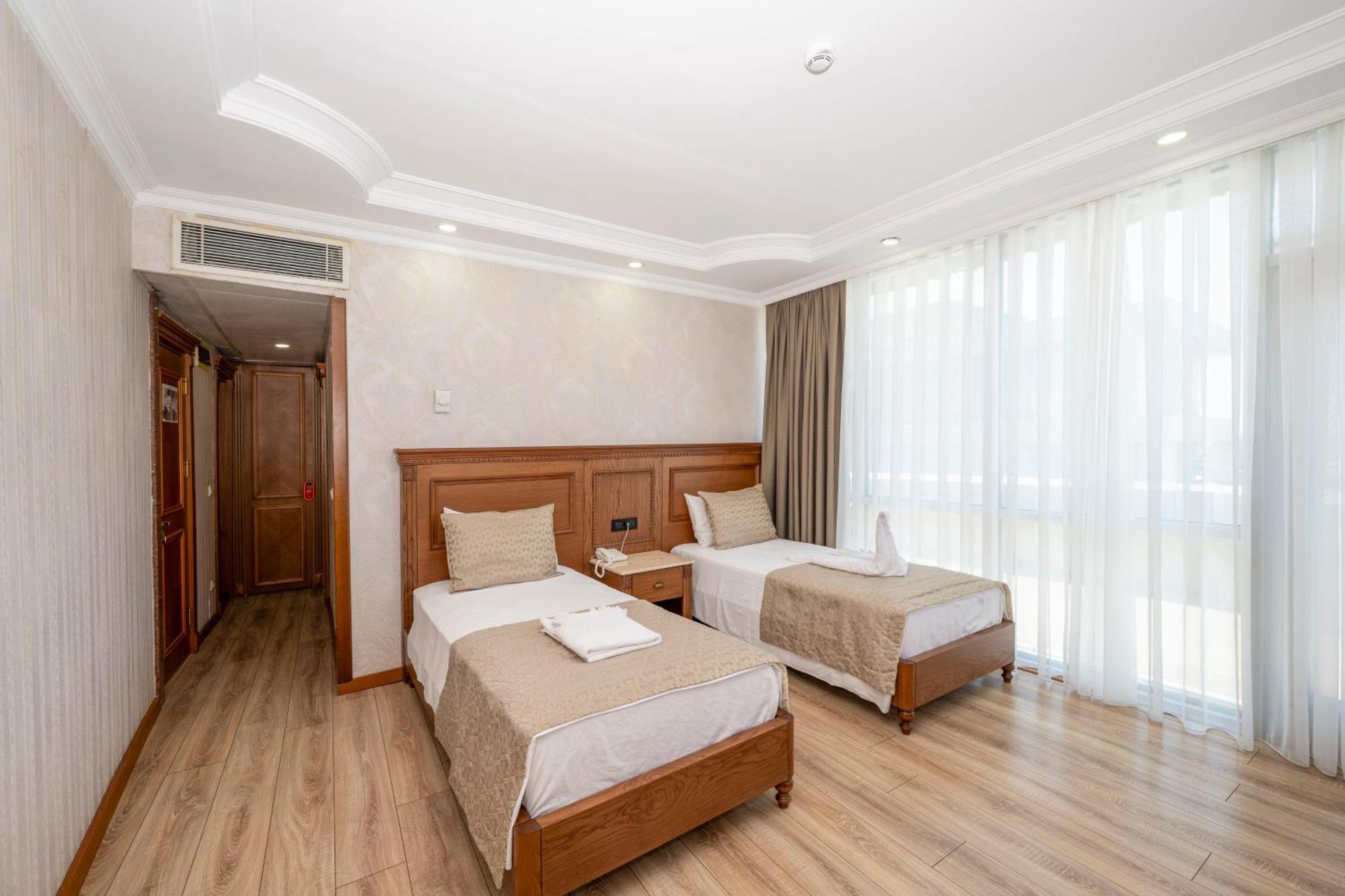 Dalan Hotel Istanbul Bagian luar foto